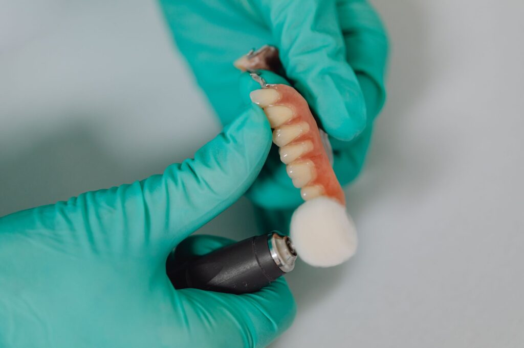 clinicas implantes viraram commodity