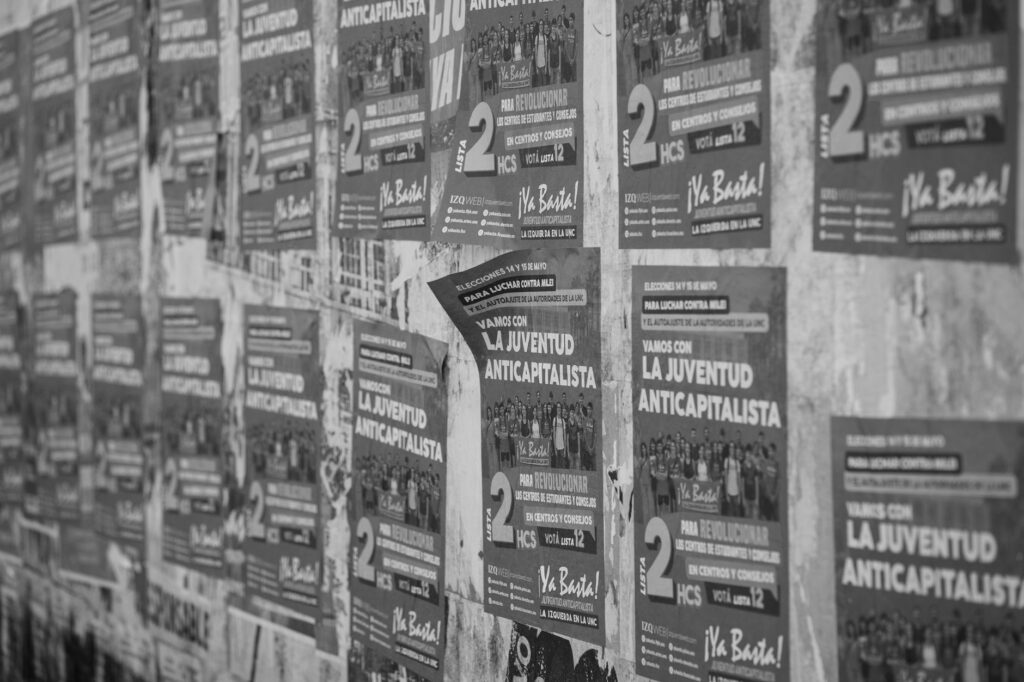politica anuncios