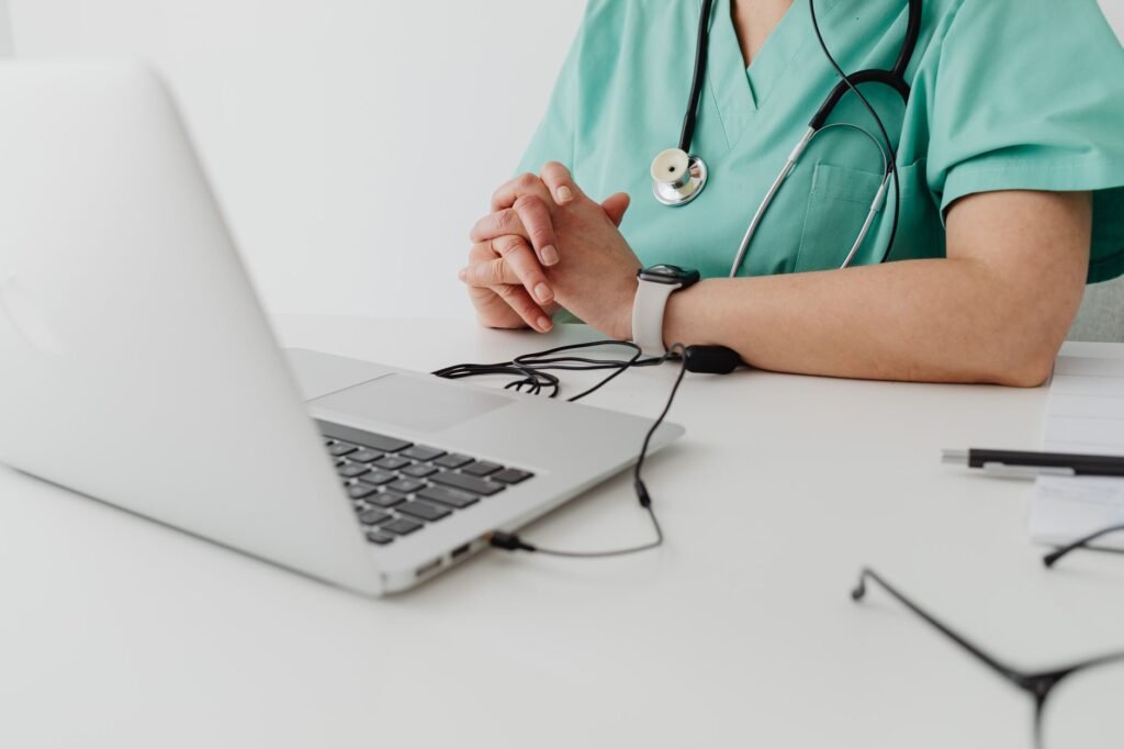 construir autoridade medica digital