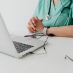 construir autoridade medica digital